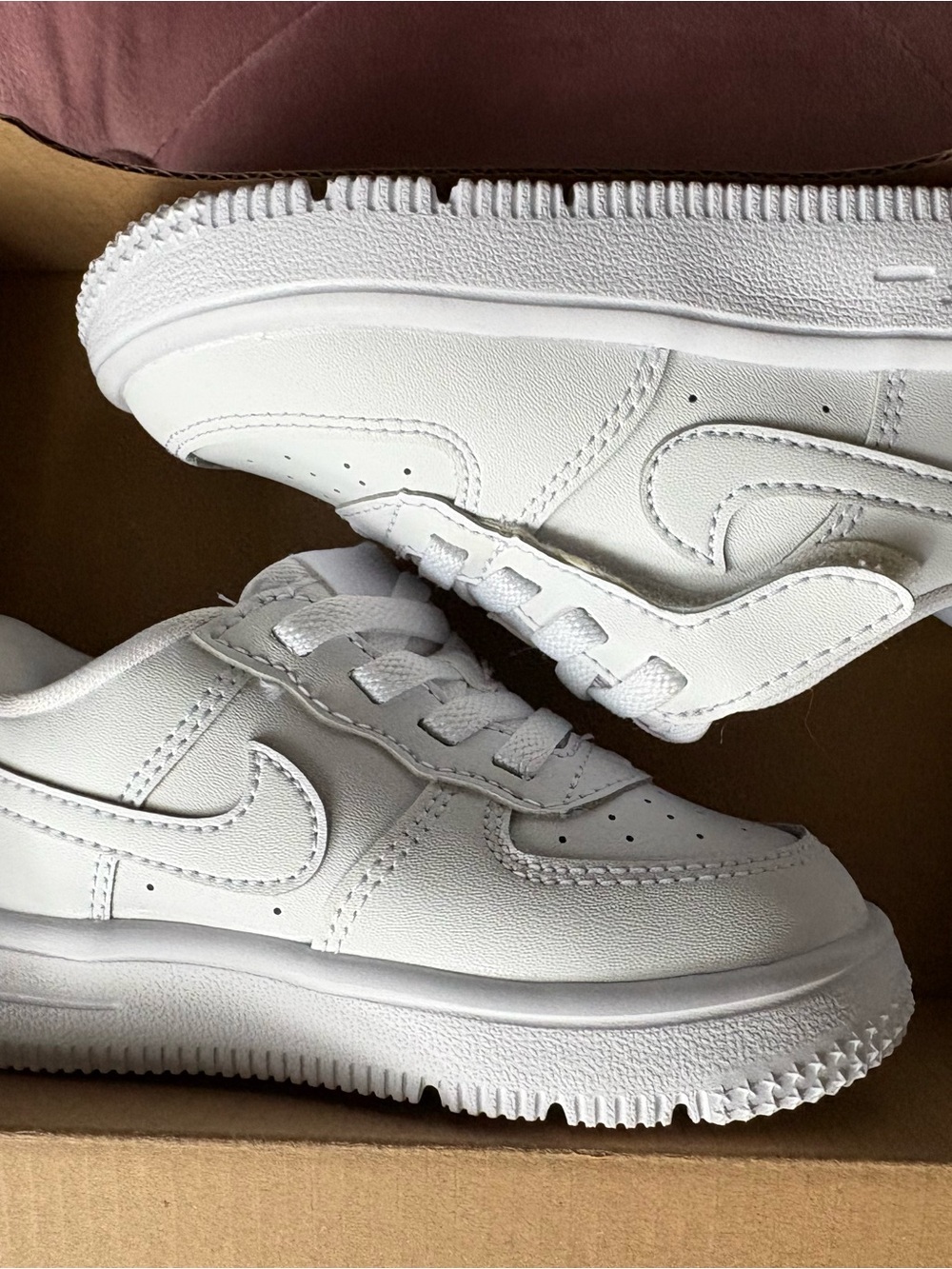 Nike Air Force 1 low sneakers size 6c